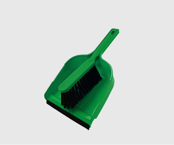 330mm x 203mm - dustpan and soft banister brush in green